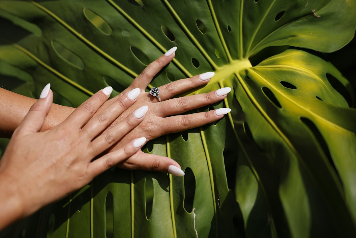 Healthy lifestyle habits for nails